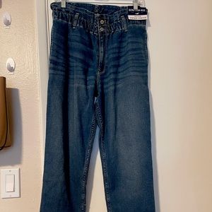 Hollister ultra high rise mom jean vintage stretch